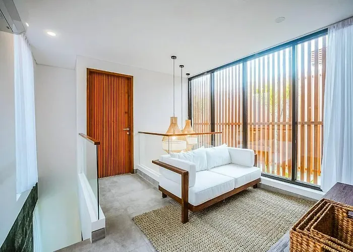 Tiny Nyanyi - Stylish In Serene Location 5 Mins To